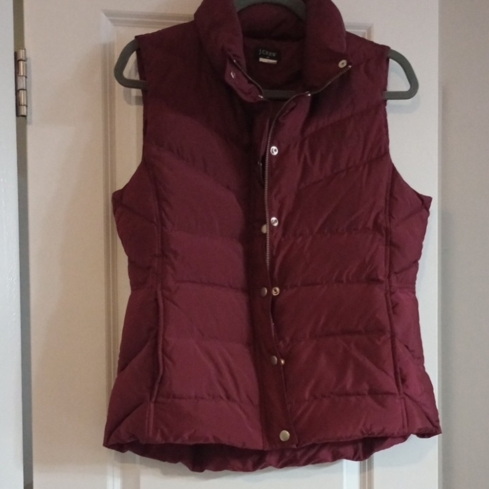 J. Crew Burgundy Puffer Vest Silver Button Details With Feather/Down Fill Size M - Picture 5 of 6